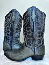 Load image into Gallery viewer, VINTAGE EL DORADO OSTRICH LEG COWBOY BOOTS
