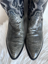 Load image into Gallery viewer, VINTAGE EL DORADO OSTRICH LEG COWBOY BOOTS