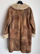 Load image into Gallery viewer, MONTANA SHEARLING JACKET