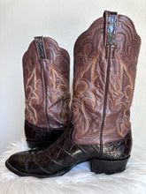 Load image into Gallery viewer, VINTAGE GENUINE EXOTIC LEATHER COWBOY BOOTS