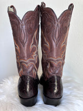 Load image into Gallery viewer, VINTAGE GENUINE EXOTIC LEATHER COWBOY BOOTS