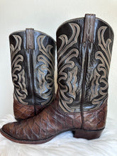 Load image into Gallery viewer, VINTAGE TONY LAMA EL REY EXOTIC COWBOY BOOTS