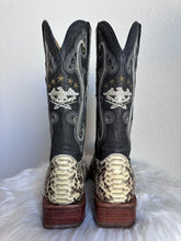Load image into Gallery viewer, EL GENERAL COWBOY BOOTS